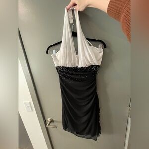 EUC Blondie Nights by Linda Bernell Halter Midi Dress